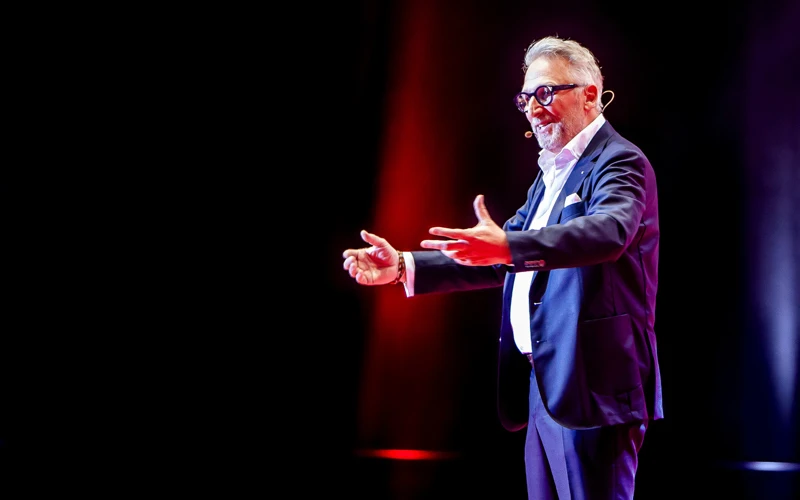 Wolfgang Walter Wulle auf der Bühne